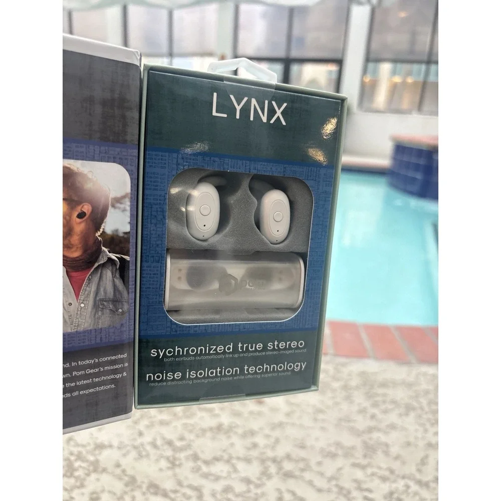 LYNX True Wireless Bluetooth Earbuds with Charging Case White Brand New